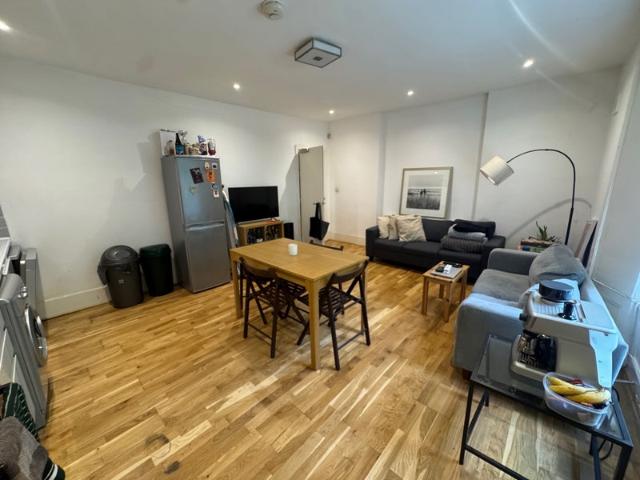Apartment for rent in Holloway, Greater London