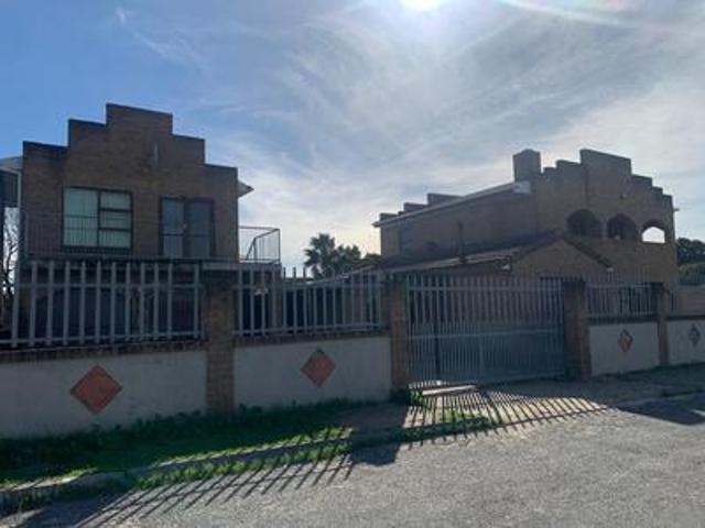 House for sale in Eersterivier, Western Cape