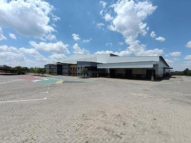 Commercial for rent in Nooitgedacht, Gauteng