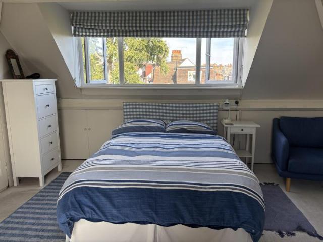 Room for rent in Southfields, Greater London