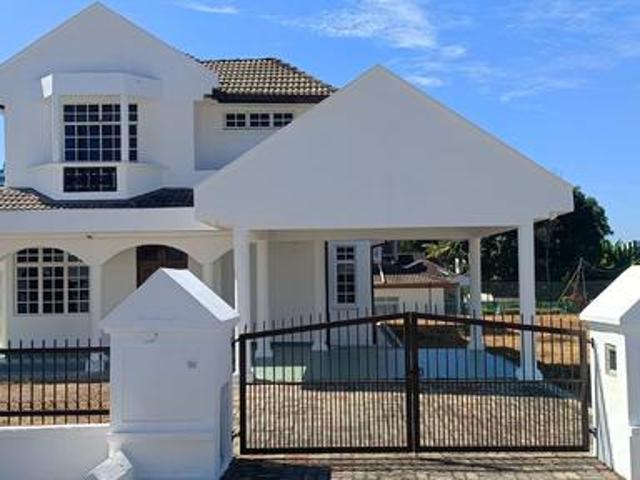 Bungalow for sale in Sendayan Village, Negeri Sembilan