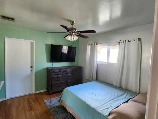 Room for rent in Culver City, California