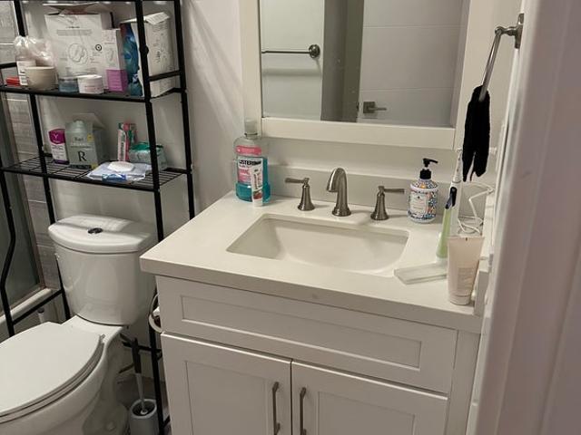 Room for rent in Canoga Park, California