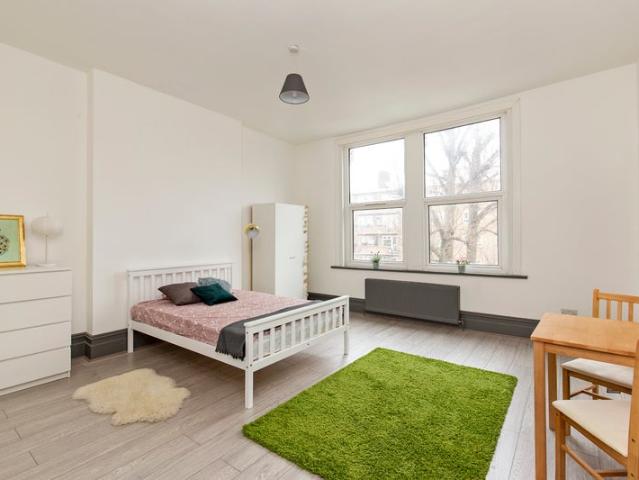 Apartment for rent in Brownswood Park, Stoke Newington
