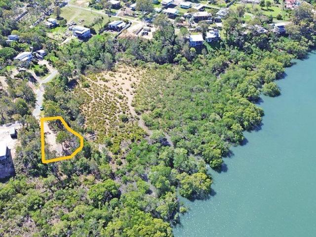 Land for sale in Macleay Island, Greater Brisbane