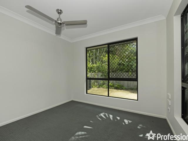 House for sale in Slade Point