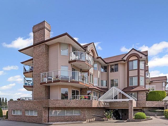Condo for sale in Abbotsford, British Columbia