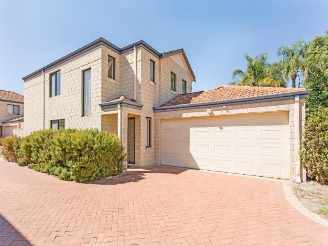Townhouse for rent in Belmont, City of Belmont