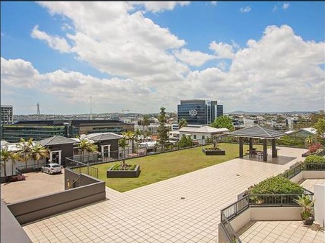 Apartment for rent in Toombul, Queensland