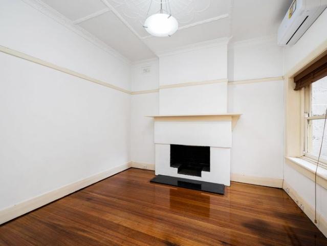Apartment for rent in Albert Park, Melbourne
