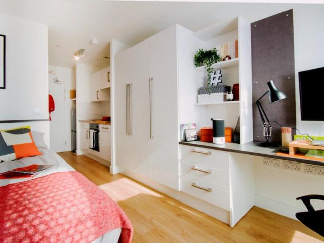 Studio for rent in Hillfields, West Midlands