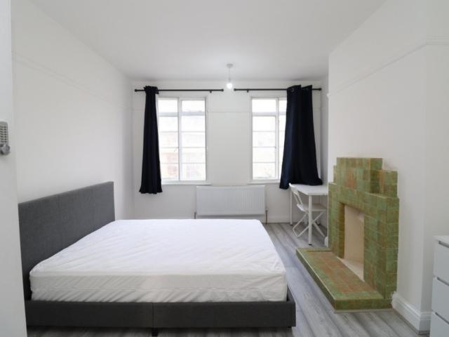 Room for rent in London Borough of Ealing, Greater London
