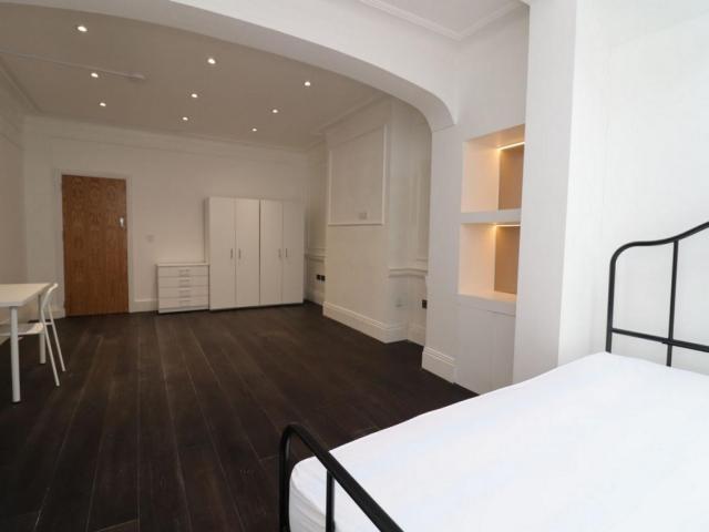 Room for rent in Streatham Hill, Greater London