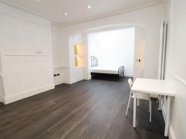 Room for rent in Streatham Hill, Greater London