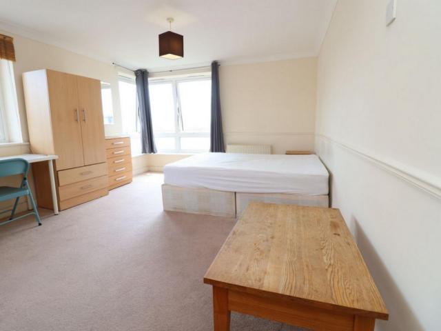 Room for rent in Virginia Quay, Blackwall