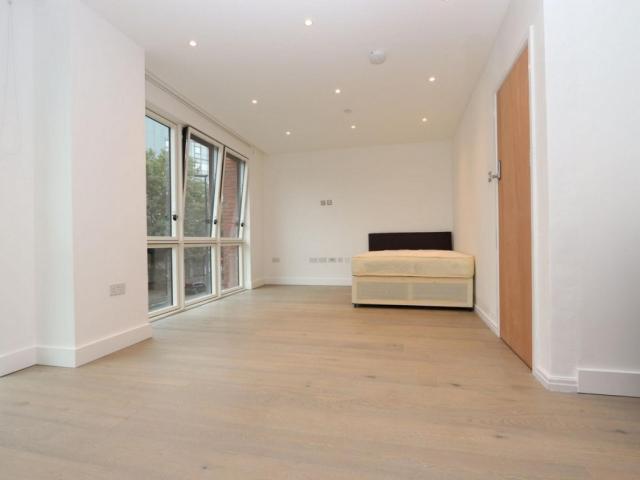 Room for rent in Blackwall, Greater London