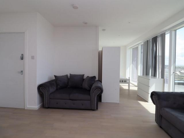 Room for rent in London Borough of Ealing, Greater London