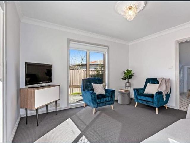 Townhouse for rent in Camerons Creek, Victoria