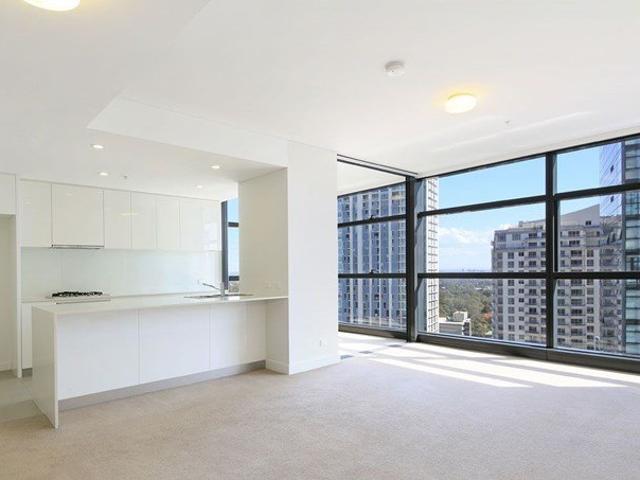 Apartment for rent in Lower North Shore, Sydney