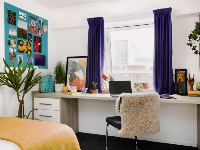 Room for rent in Castle Quarter, Falcon Lodge