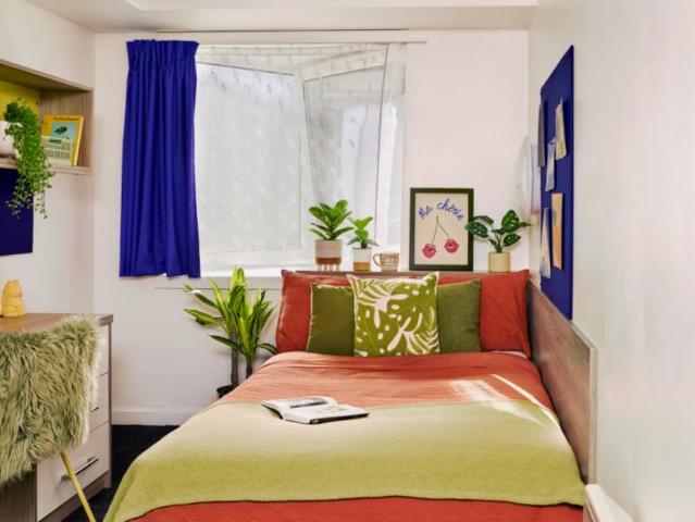 Room for rent in Spon End, West Midlands