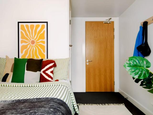Room for rent in Aylestone Park, Old Wharf