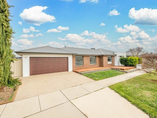House for sale in Kialla, Victoria