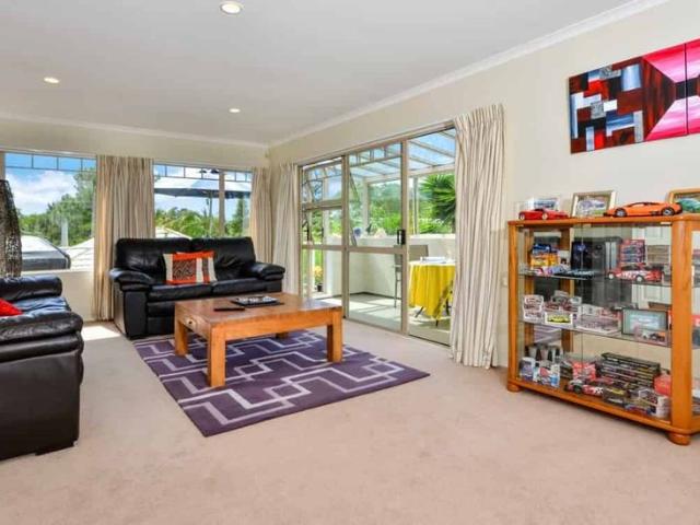 House for rent in Whangaparaoa