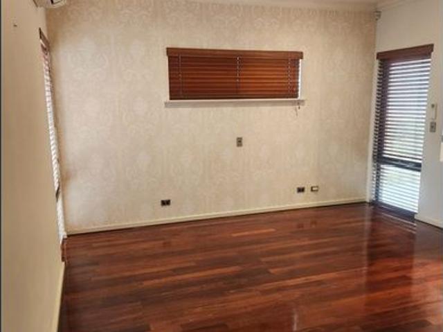 House for rent in Hocking, Western Australia