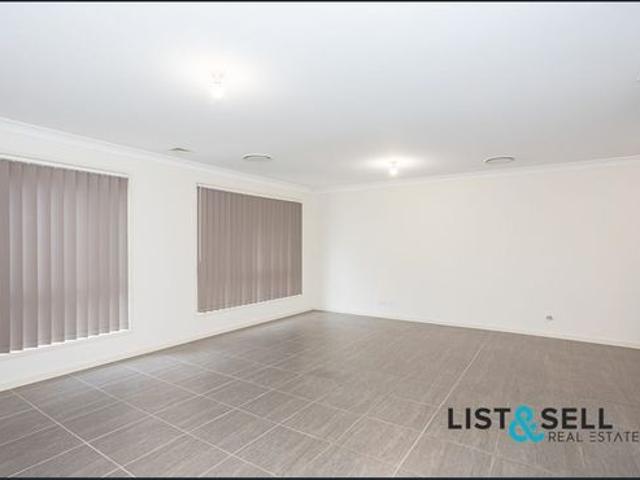 House for rent in Edmondson Park, Sydney