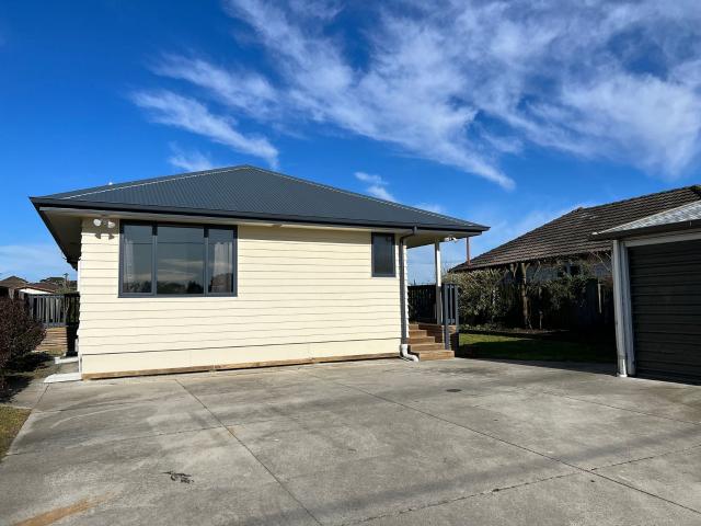 House for rent in Chaslands, Canterbury