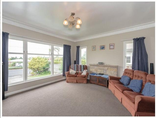 House for rent in Wairau Valley