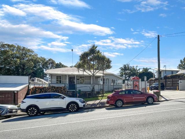 Office for rent in Kings Creek, Queensland