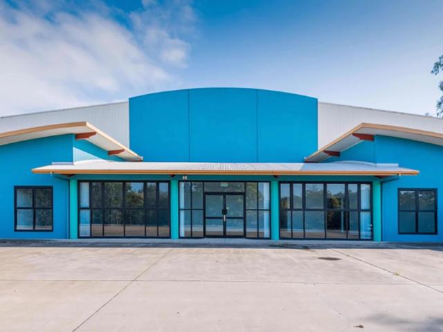 Warehouse for rent in Toombul, Queensland