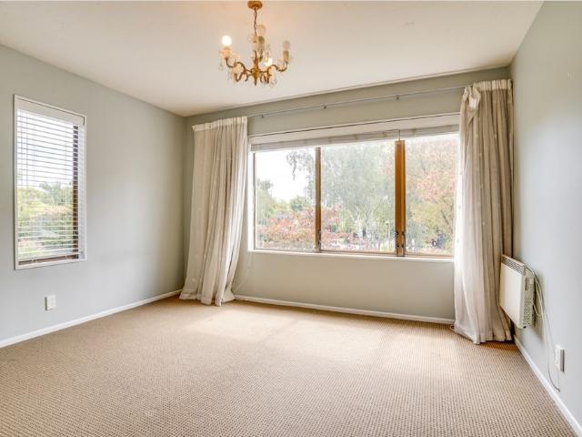 Room for rent in Chaslands, Canterbury