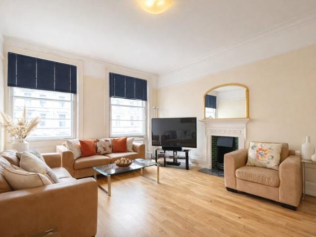 Apartment for rent in South Kensington, Greater London