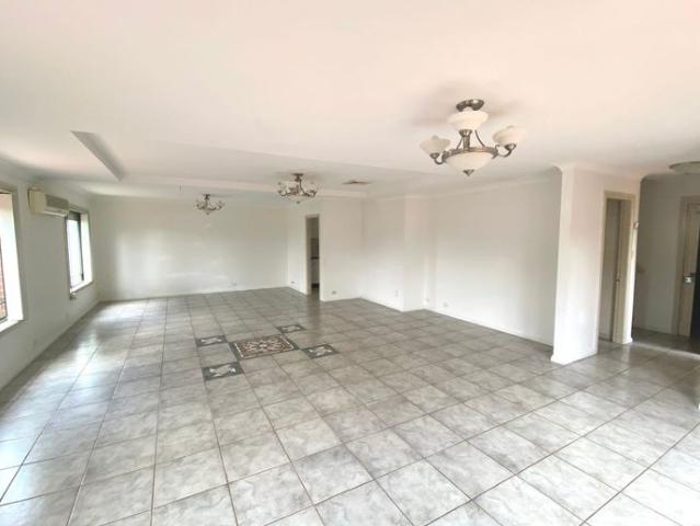 Townhouse for rent in Condell Park, Sydney