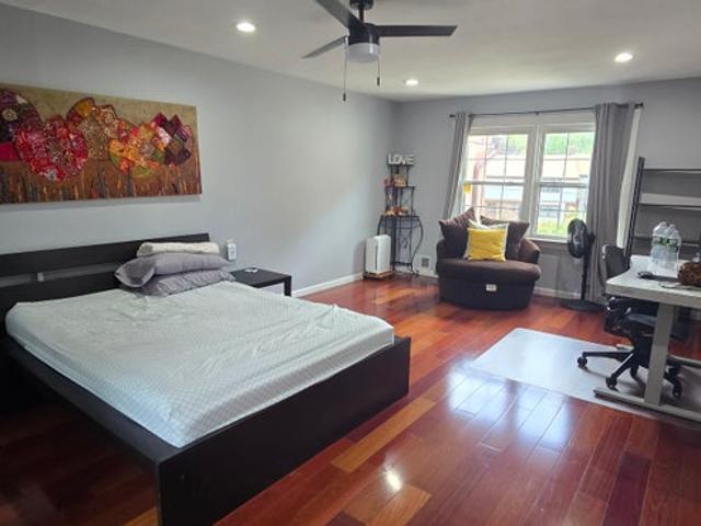 Room for rent in Woodbridge Township, Middlesex County