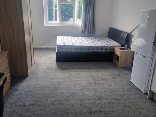 Studio for rent in Winson Green, Isle Of Man