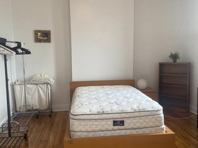 Room for rent in Arverne, New York