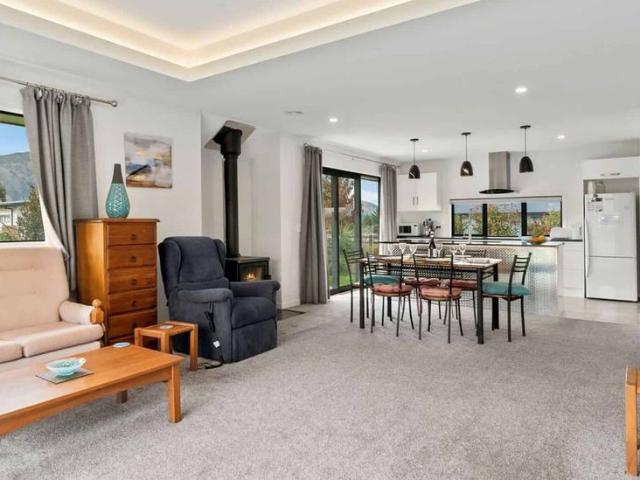 House for rent in Otakou