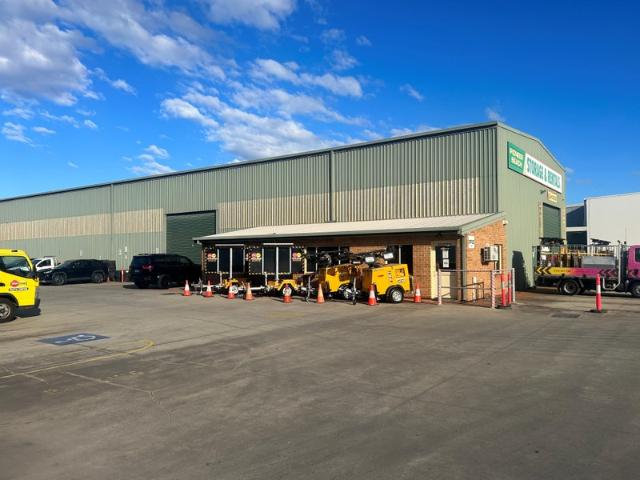 Warehouse for rent in Wollongong West, New South Wales