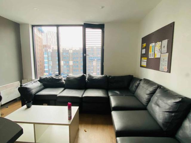 Studio for rent in Digbeth, West Midlands