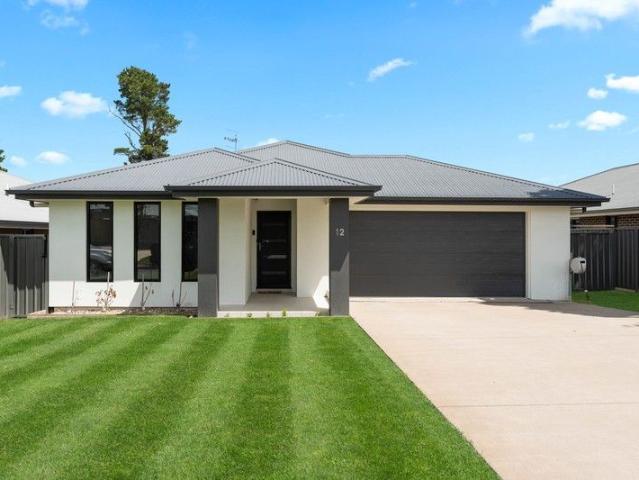 House for sale in Brisbane Grove, New South Wales