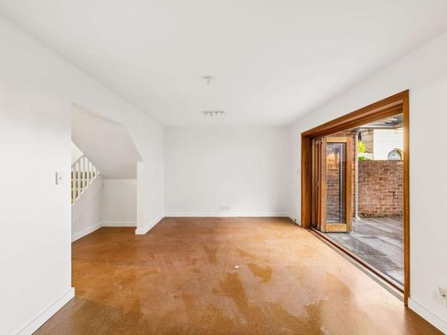 Townhouse for rent in Sydney, New South Wales