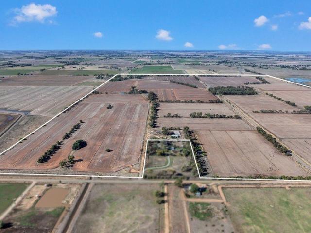 Cottage for sale in Lockington, Victoria