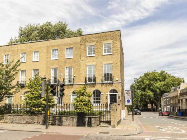Room for rent in Camberwell, Greater London