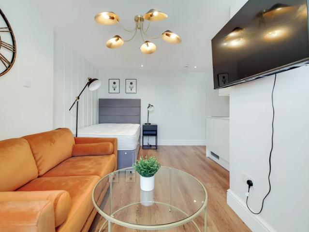 Studio for rent in Marylebone, Greater London