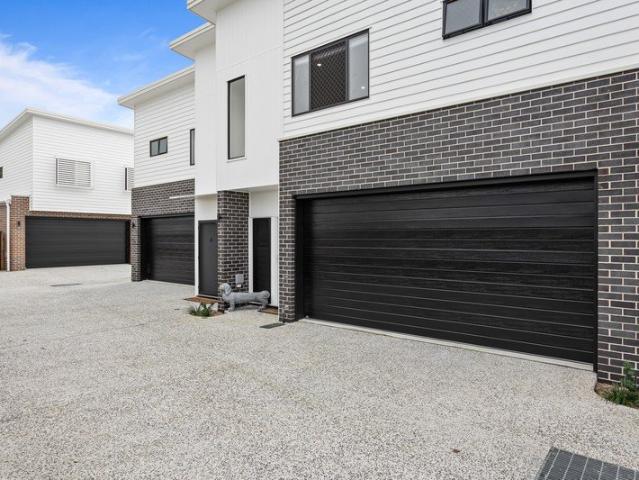 Townhouse for sale in Toombul, Queensland