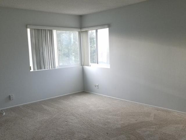 Room for rent in Costa Mesa, California